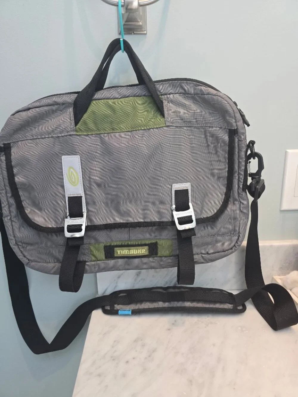 TIMBUK 2 Closer Messenger Bag Laptop Briefcase Crossbody